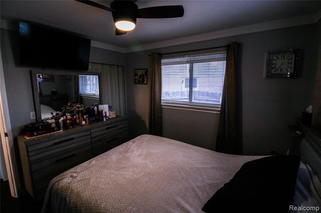 32792 Ridgefield Avenue Warren, MI 48088 - Photo 21 of 35 Gallery Image 21