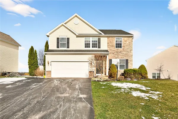 $399,900 | 3319 Dandelion Trail, Canandaigua Town, NY 14424