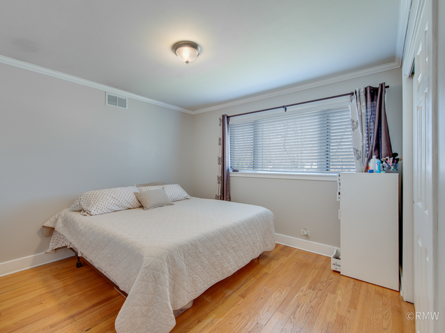 51 Rozanne Drive Addison, IL 60101 - Photo 12 of 27 Gallery Image 12