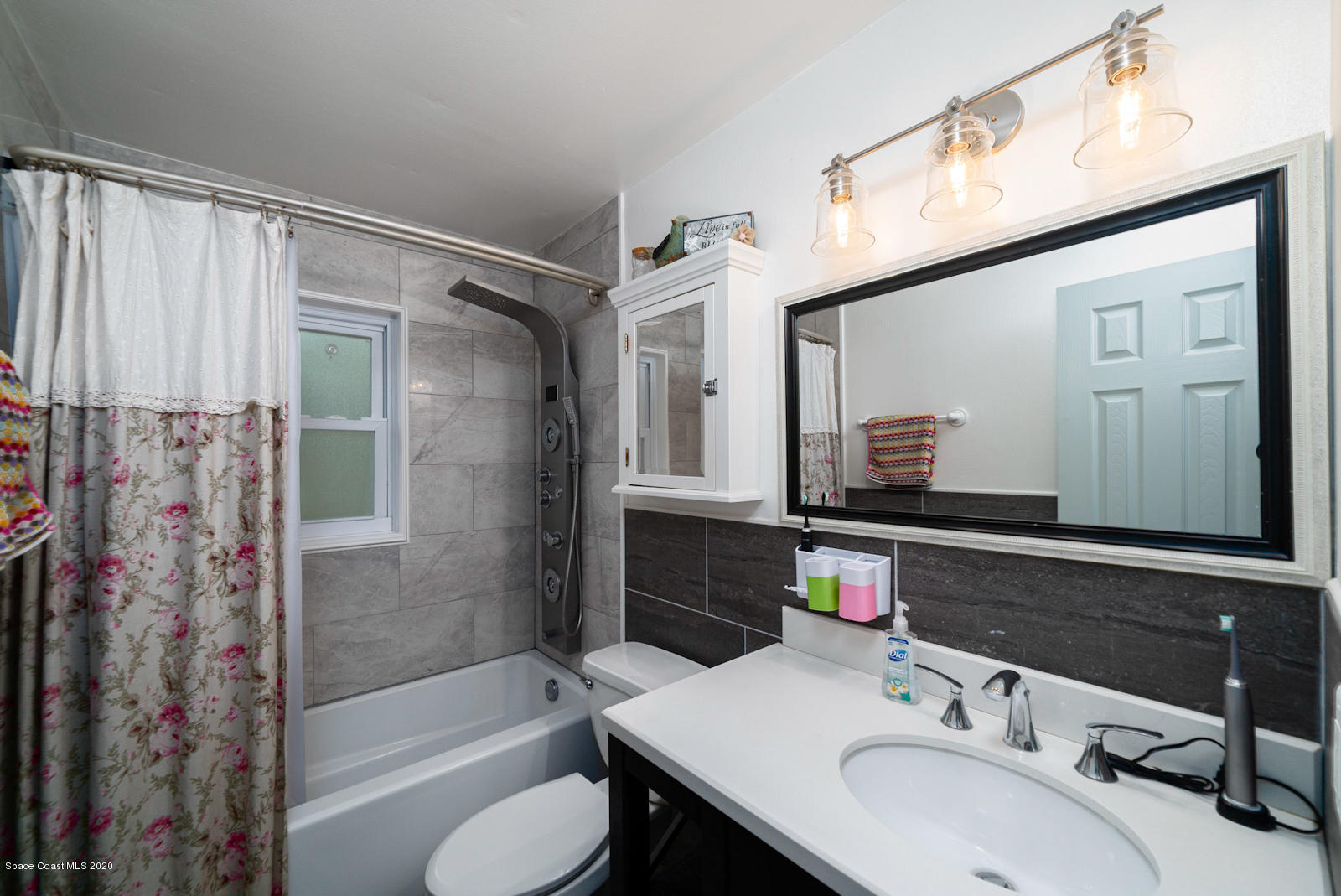 149 Virginia Road West Melbourne, FL 32904 - Photo 11 of 18 DSC09320-Edit
