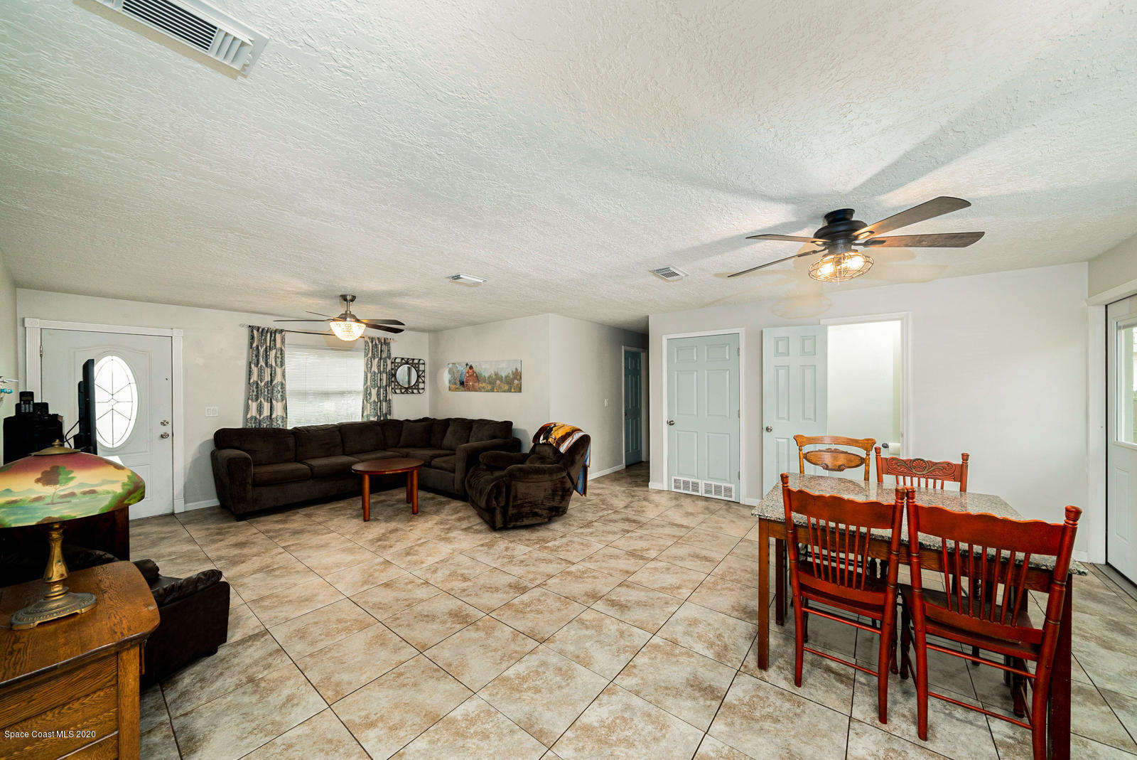 149 Virginia Road West Melbourne, FL 32904 - Photo 9 of 18 DSC09358-Edit