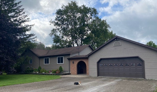 2712 Pine Ridge Road Canastota, NY 13032 - Photo 1 of 1 Country Ranch!