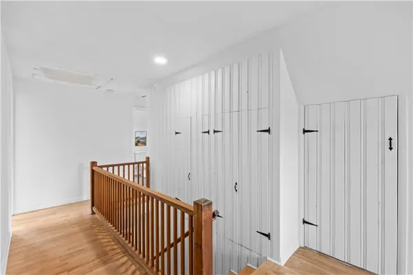 $285,000 | 915 South Trail Ridge Drive, Independence, MO 64050