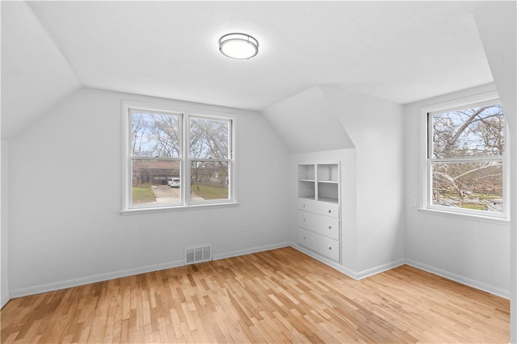 915 South Trail Ridge Drive Independence, MO 64050 - Photo 17 of 28