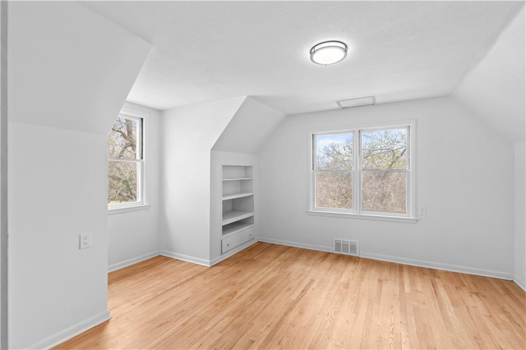 915 South Trail Ridge Drive Independence, MO 64050 - Photo 20 of 28