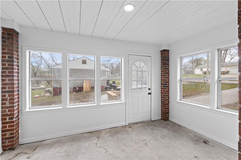 915 South Trail Ridge Drive Independence, MO 64050 - Photo 22 of 28