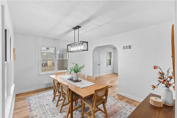 $285,000 | 915 South Trail Ridge Drive, Independence, MO 64050