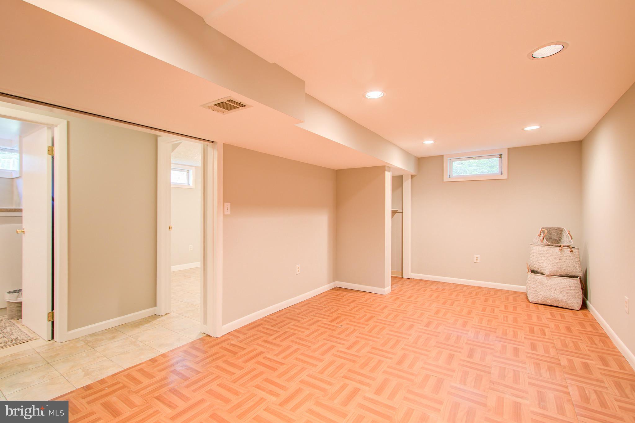 1011 Gilbert Road Rockville, MD 20851 - Photo 24 of 35 Bright & Convenient Play Room / Family Room