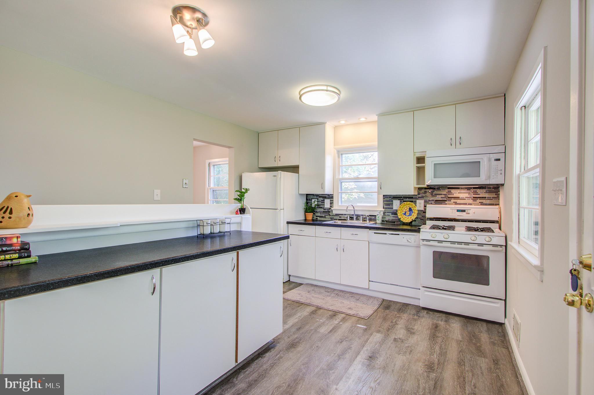 1011 Gilbert Road Rockville, MD 20851 - Photo 9 of 35 Fresh & Ready, Nothing to Do but Unpack