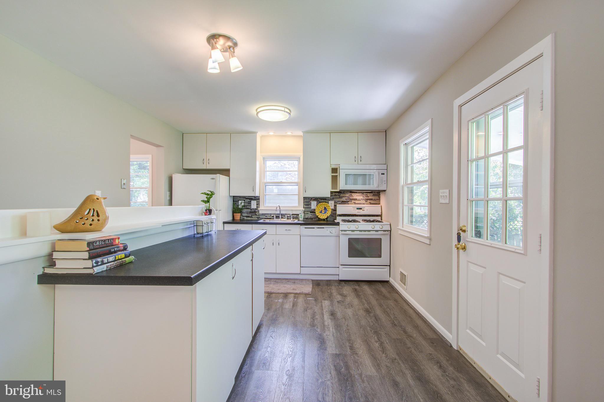 1011 Gilbert Road Rockville, MD 20851 - Photo 10 of 35 Brand New Dishwasher & Built-in Microwave