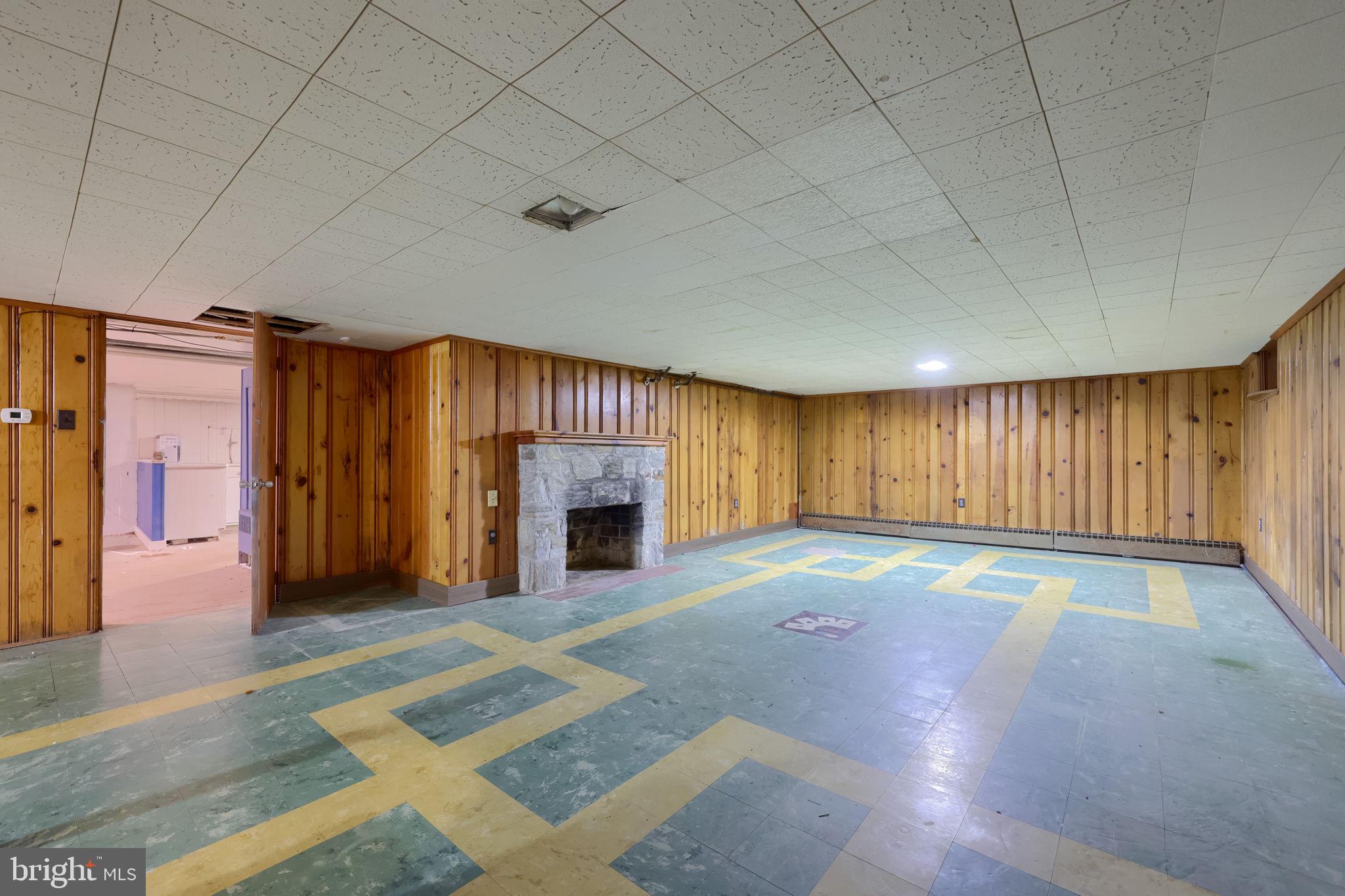145 Weaver Road Lancaster, PA 17603 - Photo 70 of 87 a view of an empty room with a fireplace