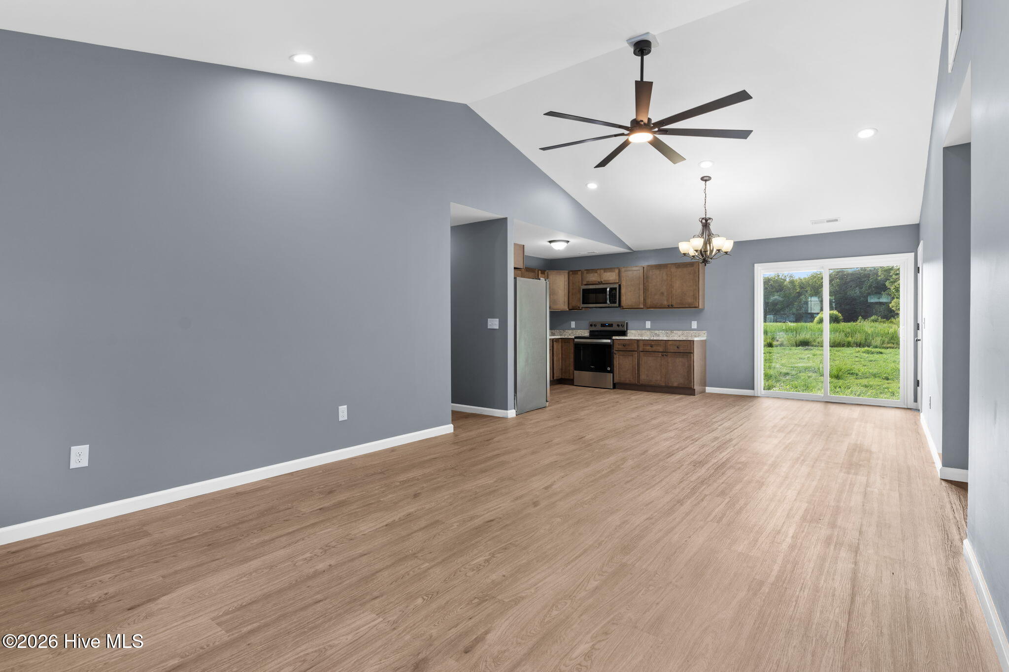 216 Hc Powers Road Wallace, NC 28466 - Photo 7 of 28 Gallery Image 7