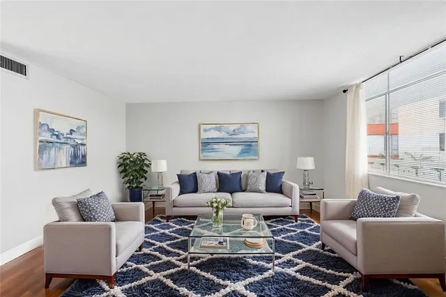 $1,250 | 2630 Pearce Drive, Unit 208, Clearwater, FL 33764