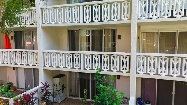 $1,250 | 2630 Pearce Drive, Unit 208, Clearwater, FL 33764