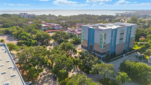 $1,250 | 2630 Pearce Drive, Unit 208, Clearwater, FL 33764