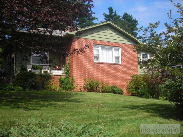 356 Ransom Street Blowing Rock, NC 28605 - Photo 7 of 8 Gallery Image 7