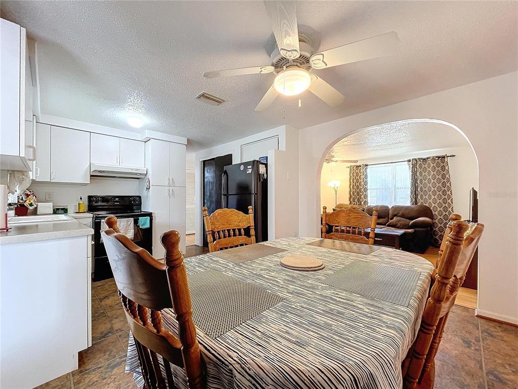 3751 Cullen Street New Port Richey, FL 34652 - Photo 12 of 50 Gallery Image 12