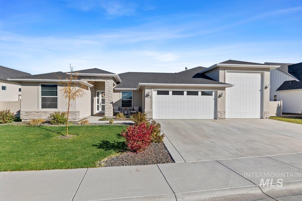 424 Castlebury Street, Middleton, ID 83644 Compass