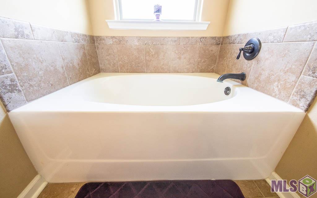 9441 Lockhart Road Denham Springs, LA 70726 - Photo 23 of 37 Gallery Image 23