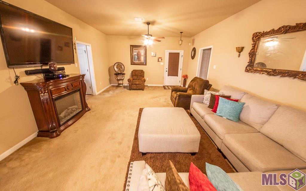 9441 Lockhart Road Denham Springs, LA 70726 - Photo 9 of 37 Gallery Image 9