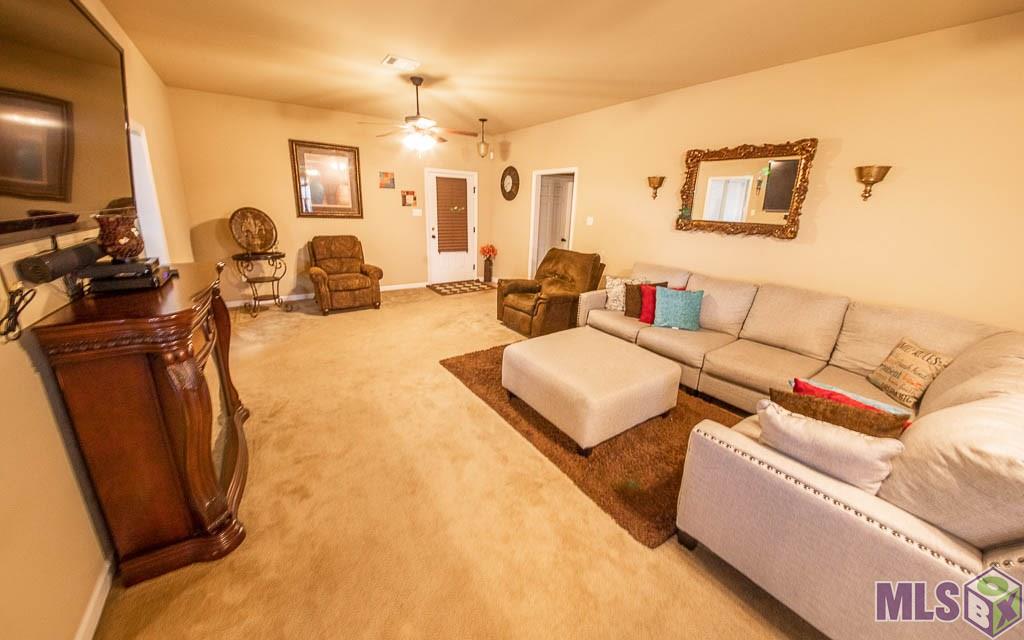 9441 Lockhart Road Denham Springs, LA 70726 - Photo 10 of 37 Gallery Image 10