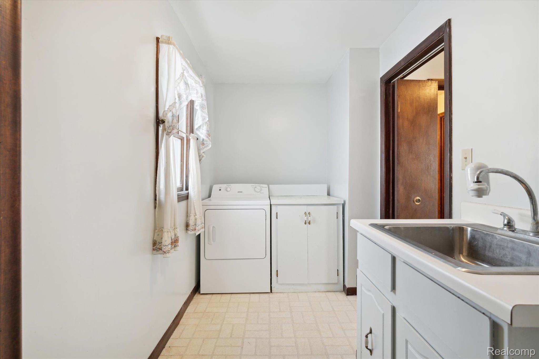 10551 Goodall Road Durand, MI 48429 - Photo 20 of 36 Gallery Image 20