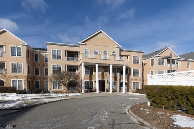 $317,500 | 2201 Franklin Lane, Unit 2201, Rockaway, NJ 07866