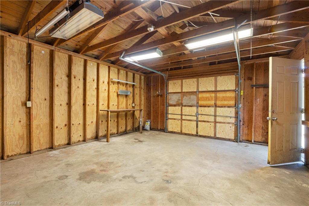 3622 Lower Lake Road Thomasville, NC 27360 - Photo 25 of 28 INSIDE OF DETACHED GARAGE