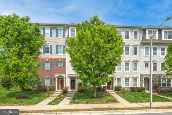 $2,995 | 308 Orchard Ridge Drive, Unit 308, Gaithersburg, MD 20878