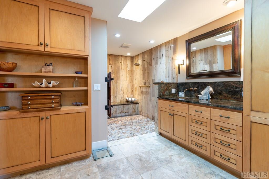 375 Flat Mountain Road Highlands, NC 28741 - Photo 13 of 37 Gallery Image 13