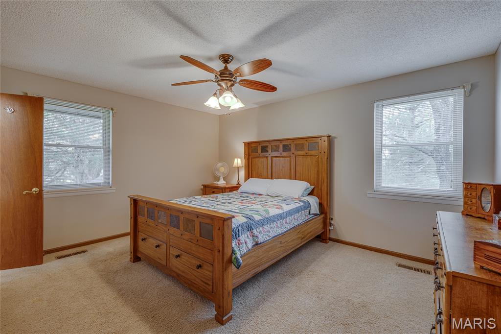 3327 Burton Road Farmington, MO 63640 - Photo 16 of 35