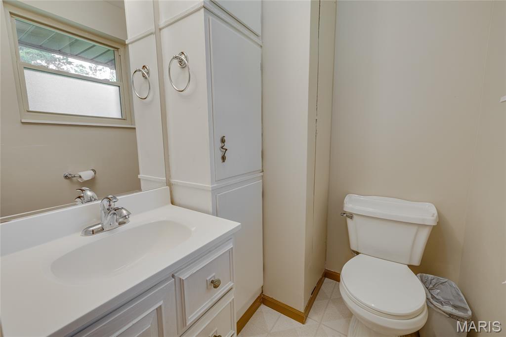 3327 Burton Road Farmington, MO 63640 - Photo 18 of 35