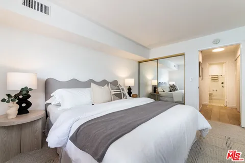 $575,000 | 1230 Horn Avenue, Unit 516, West Hollywood, CA 90069