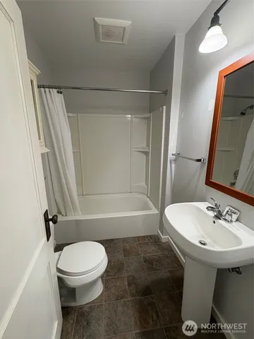 $6,000,000 | 32002 48th Avenue South, Roy, WA 98580