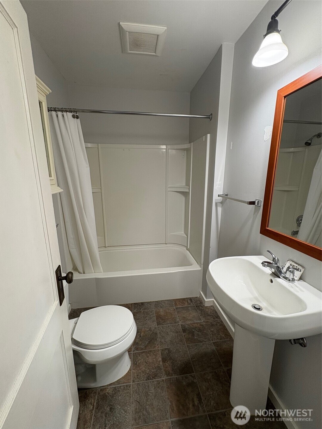 32002 48th Avenue South Roy, WA 98580 - Photo 37 of 40