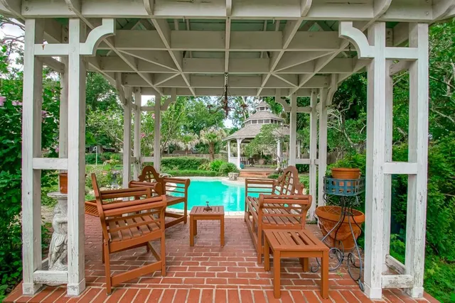 $1,200,000 | 214 Sauve Road, River Ridge, LA 70123