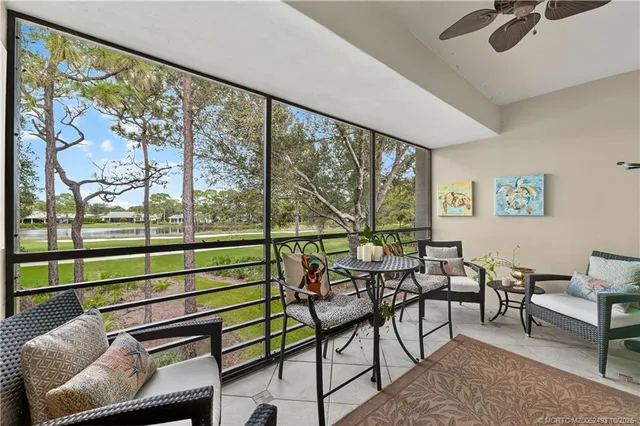 a view of a livingroom with furniture