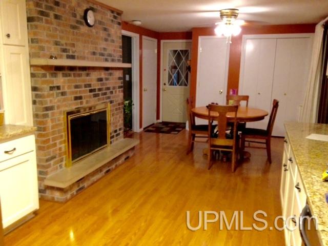 4843 Danforth Road Escanaba, MI 49829 - Photo 4 of 15