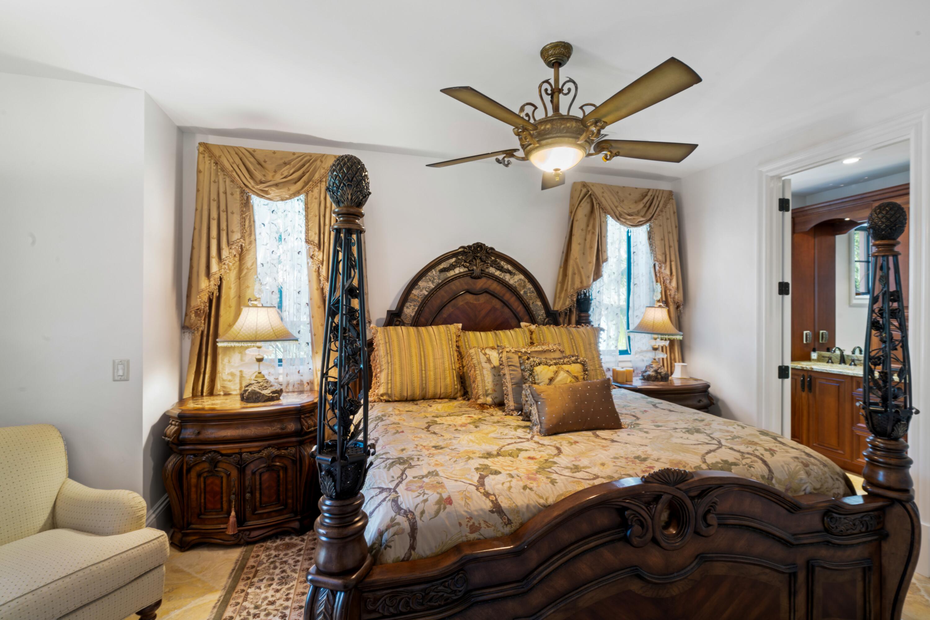 30 Cannon Royal Drive Shark Key, FL 33040 - Photo 19 of 48 FIRST FLOOR EN SUITE BEDROOM