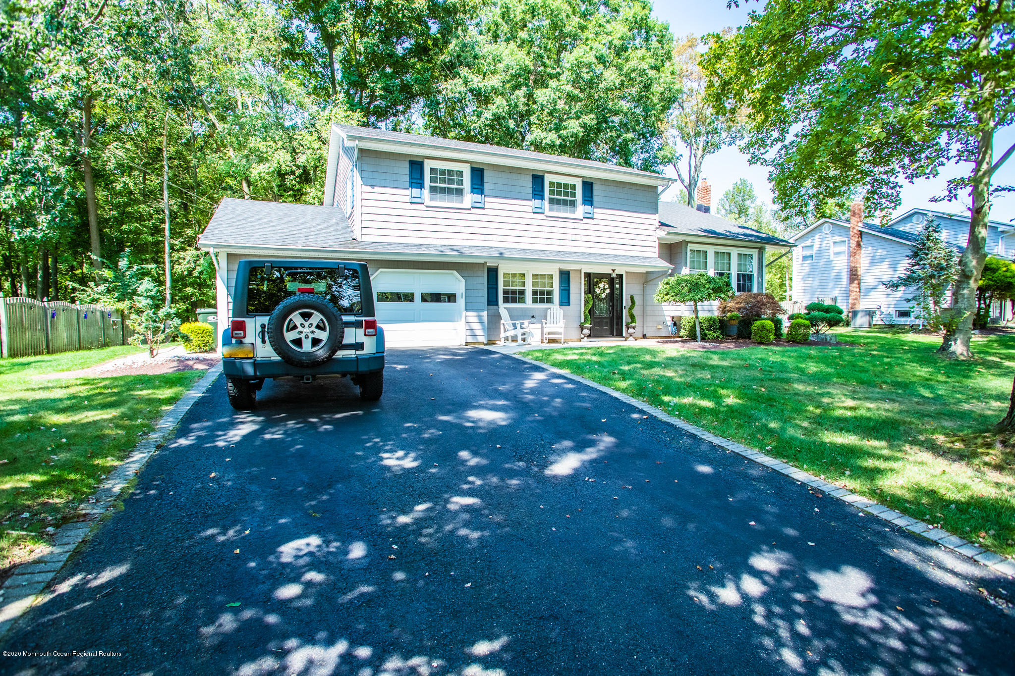 8 Robinson Road Morganville, NJ 07751 - Photo 2 of 39 2