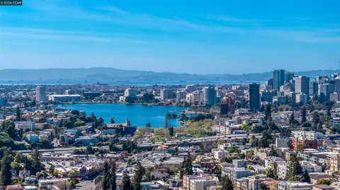 $1,199,000 | 3824 Lakeshore Avenue, Oakland, CA 94610