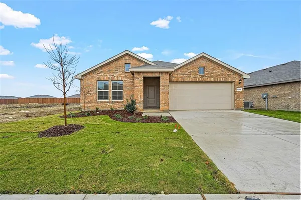 $2,450 | 9504 Drifting Sand Drive, Fort Worth, TX 76131