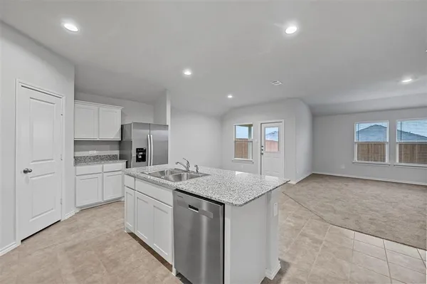 $2,450 | 9504 Drifting Sand Drive, Fort Worth, TX 76131