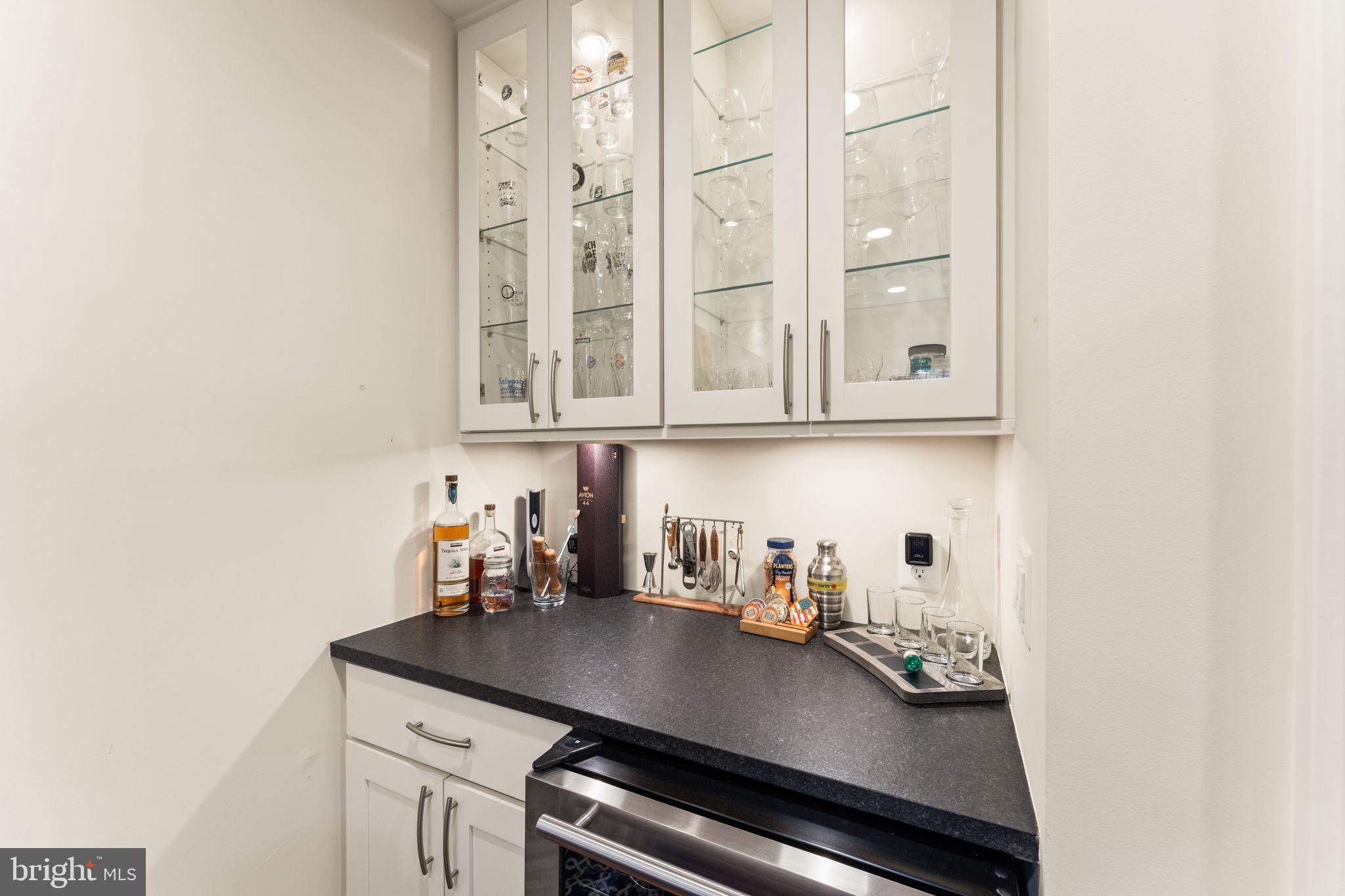 1803 Wainwright Drive Reston, VA 20190 - Photo 21 of 61 Living Room