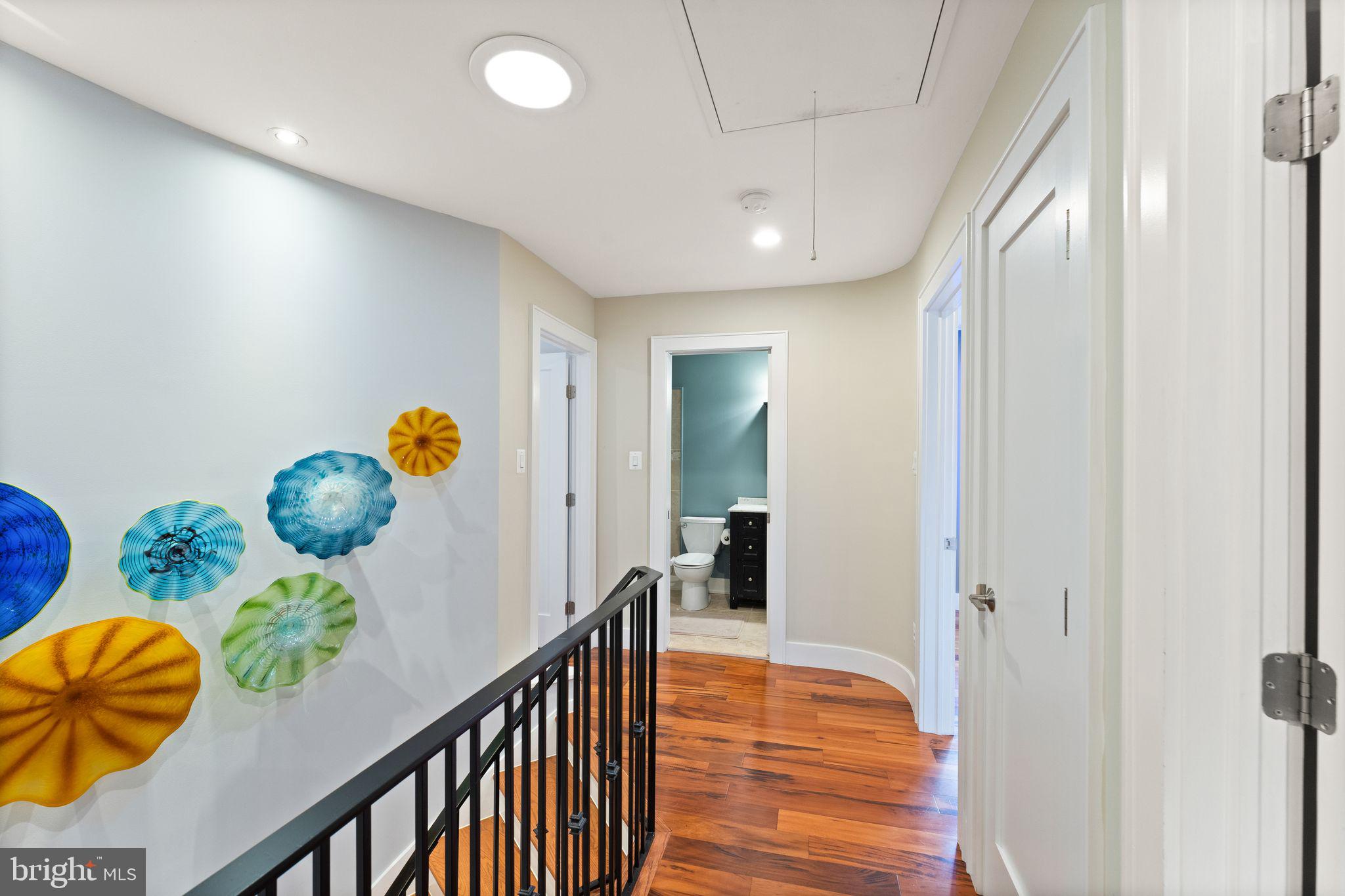 1803 Wainwright Drive Reston, VA 20190 - Photo 24 of 61 Upper Level