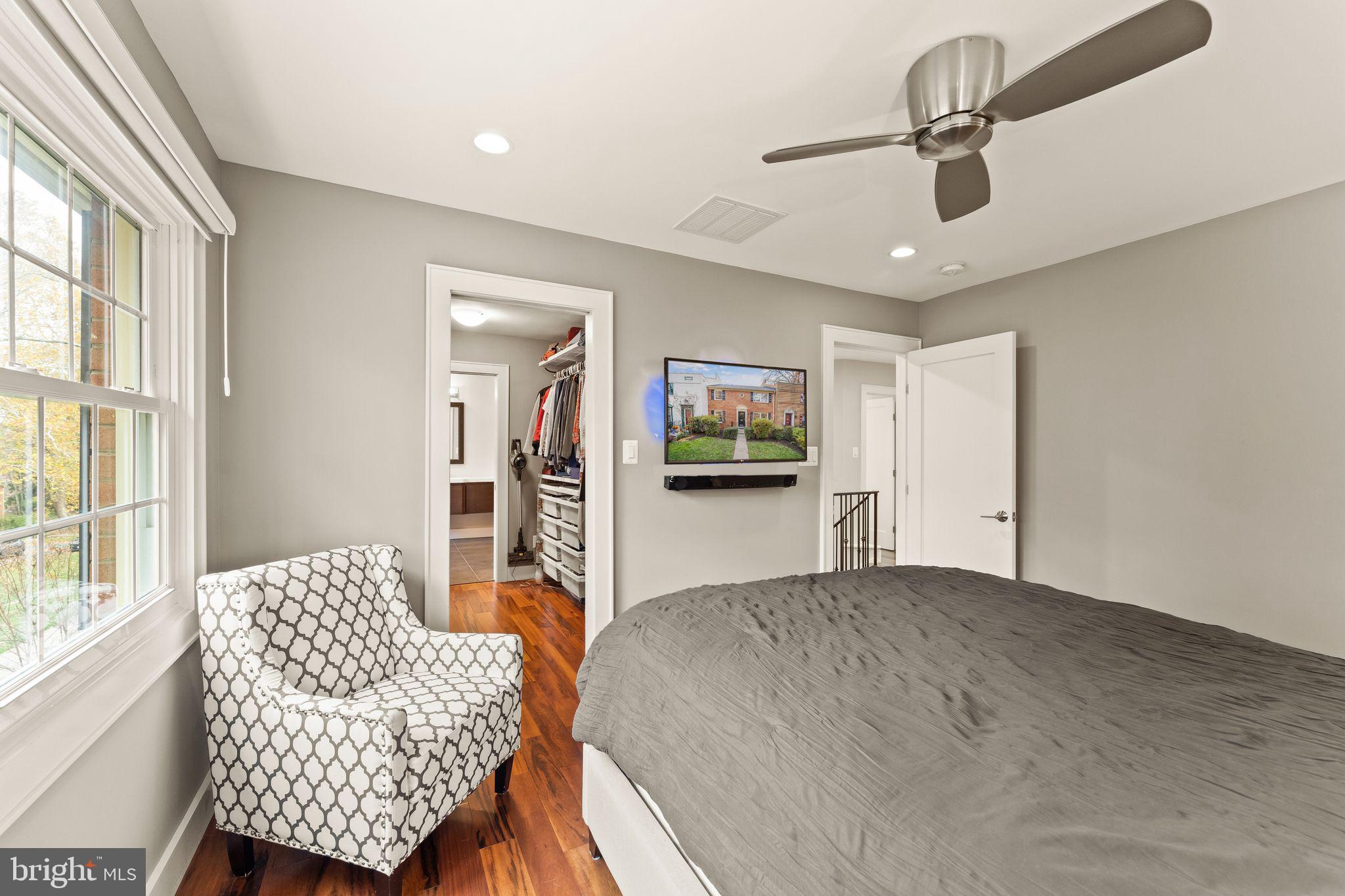 1803 Wainwright Drive Reston, VA 20190 - Photo 27 of 61 Primary Bedroom