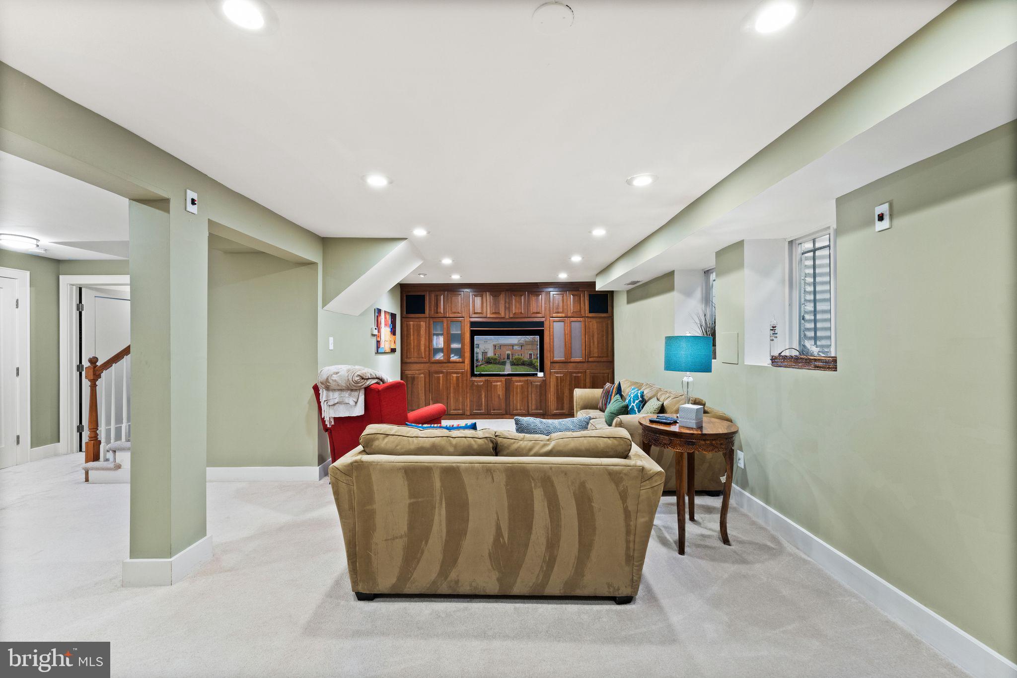 1803 Wainwright Drive Reston, VA 20190 - Photo 43 of 61 Recreation Room