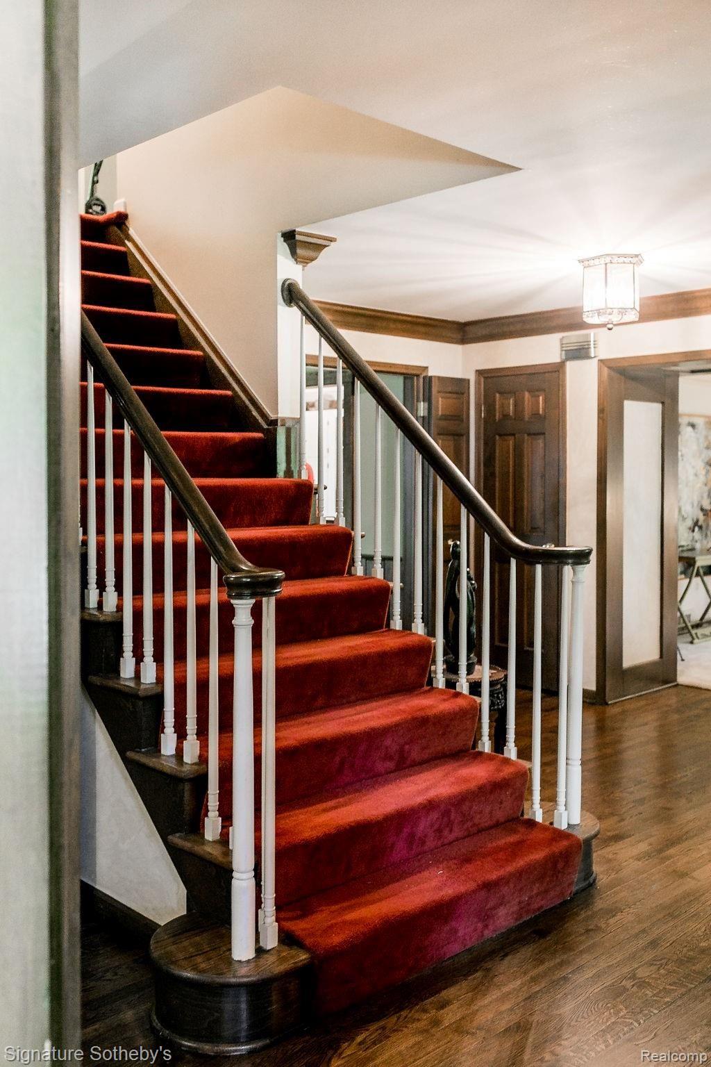 900 Sandhurst Road Bloomfield Hills, MI 48302 - Photo 17 of 37 13.JPG
