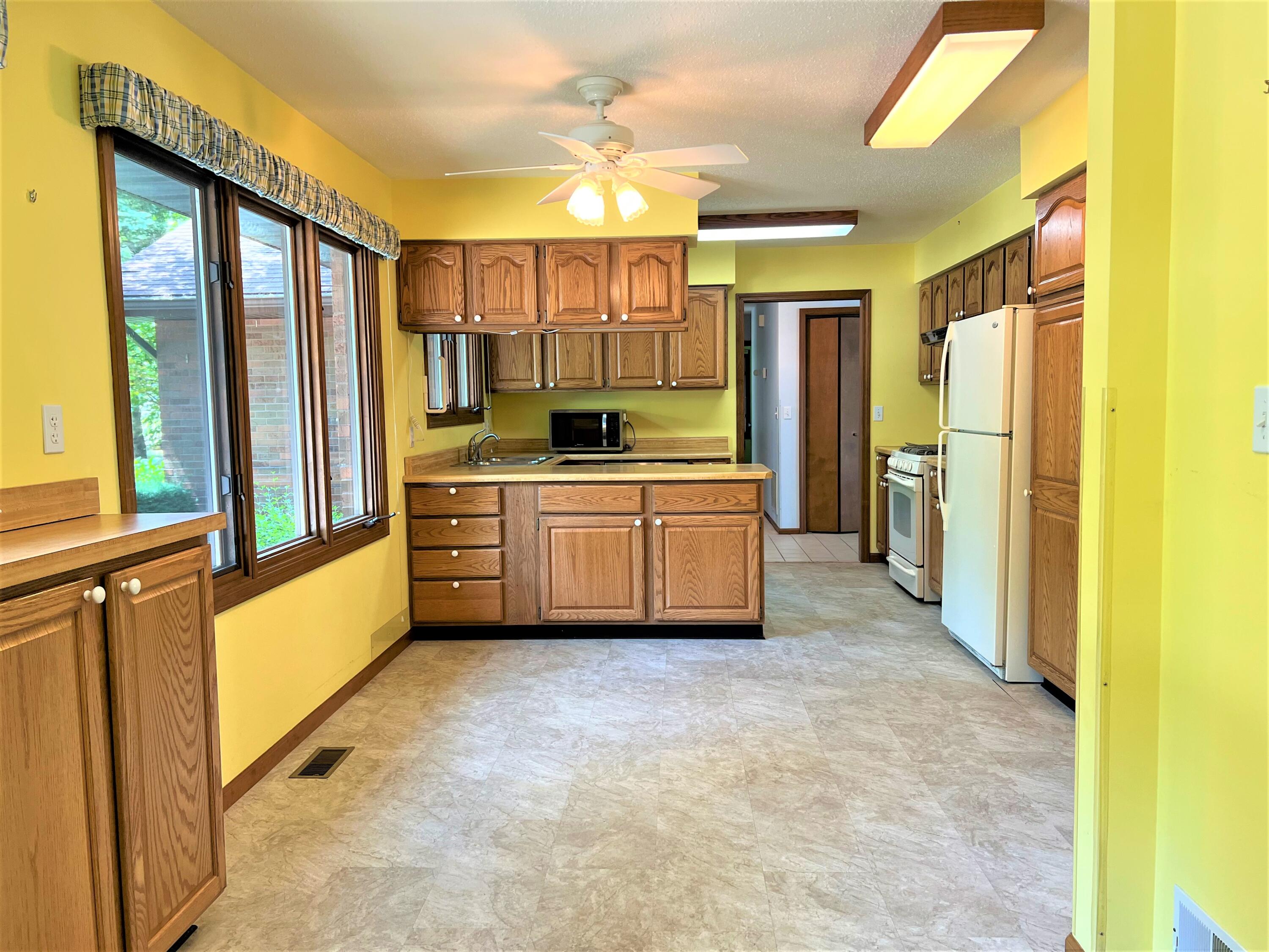 12813 Highway 23 Cheboygan, MI 49721 - Photo 24 of 66 Gallery Image 24
