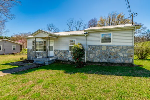 $189,900 | 55 Rutledge Street, Chickamauga, GA 30707